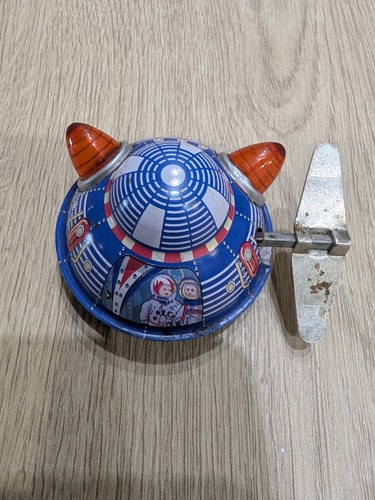 Retro blechspielzeug ufo space - retro,